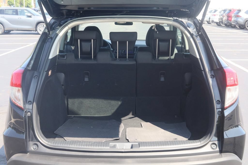 Used 2021 Honda HR-V LX image 9