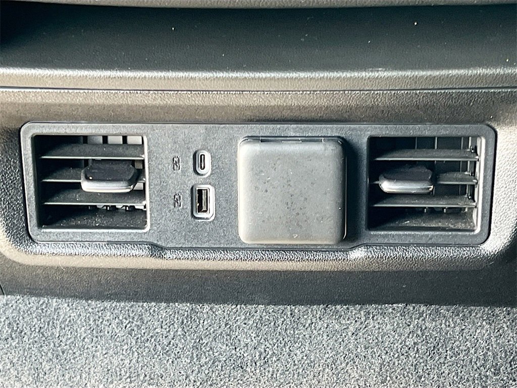 Used 2024 Chevrolet Silverado 1500 LT image 26