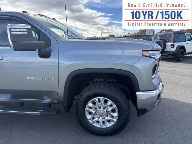 Used 2024 Chevrolet Silverado 2500 LTZ w/ LTZ Convenience Package image 4