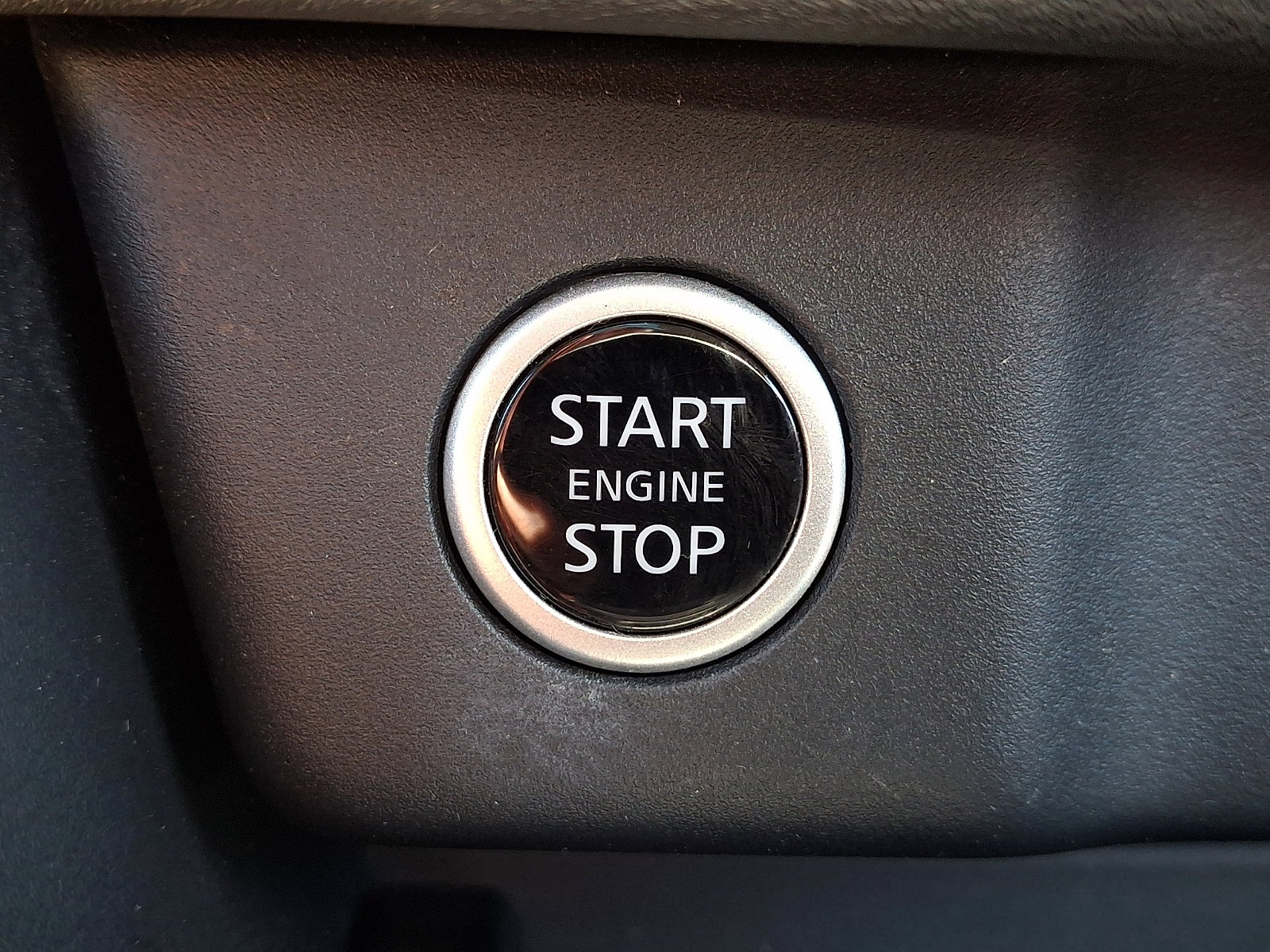 Used 2023 Nissan Rogue SV AWD/4WD image 22