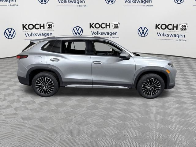New 2025 Volkswagen Tiguan S AWD/4WD image 11
