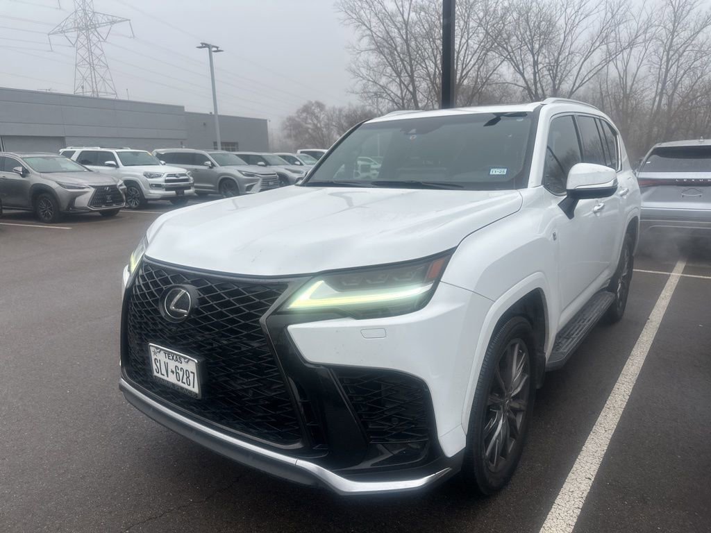 Used 2022 Lexus LX 600 F Sport image 2