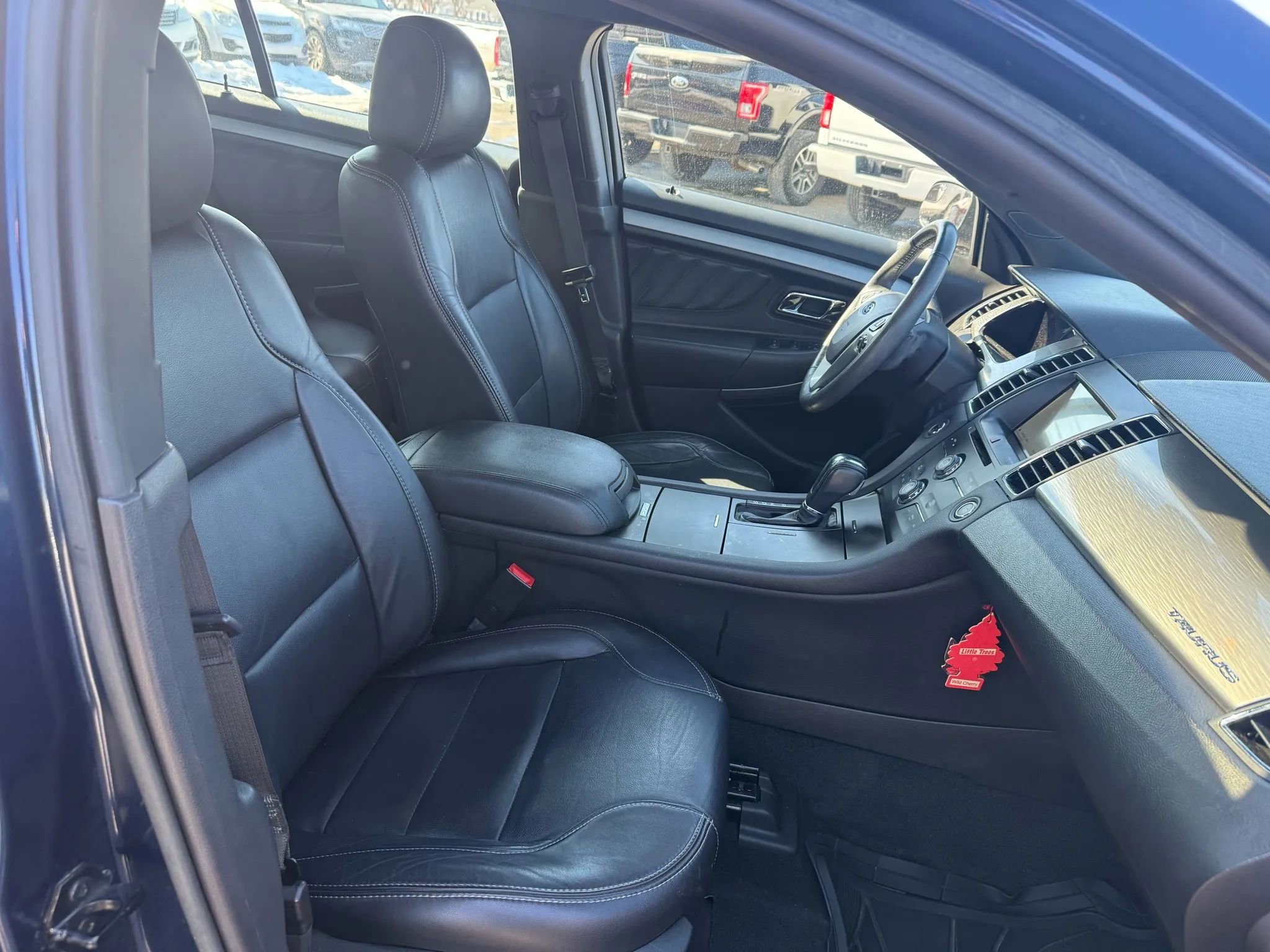Used 2016 Ford Taurus SEL w/ Equipment Group 201A image 32