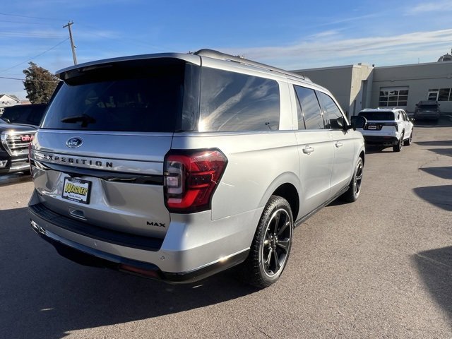 Used 2023 Ford Expedition Max Limited image 4
