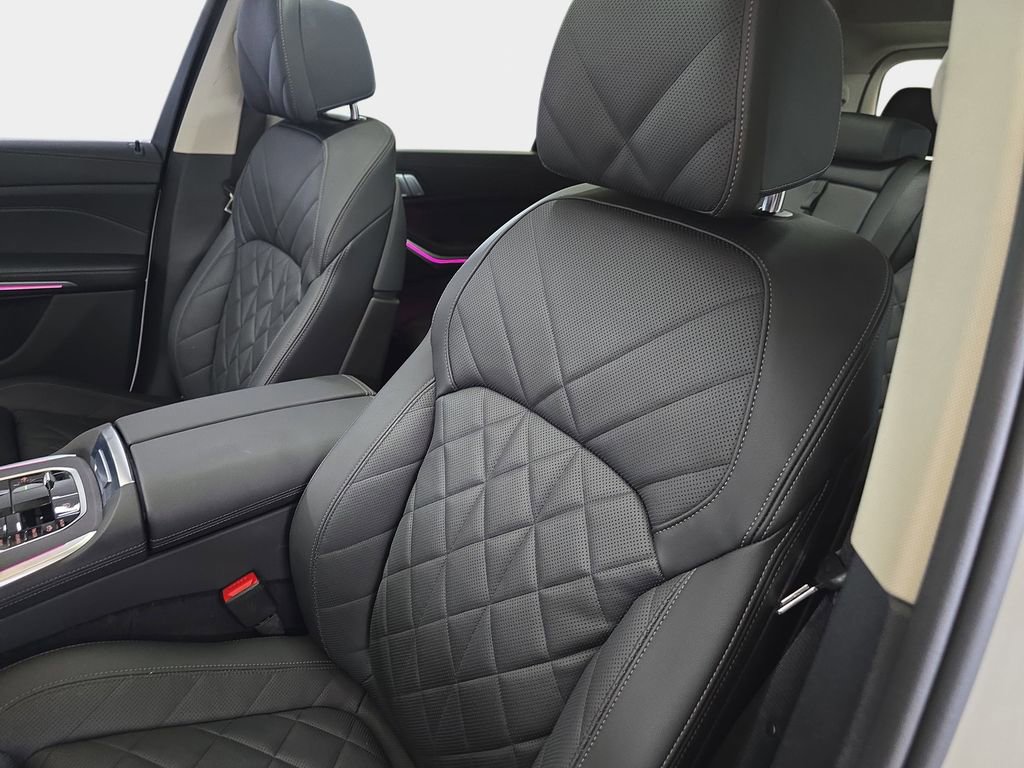 Certified 2024 BMW X7 xDrive40i image 14