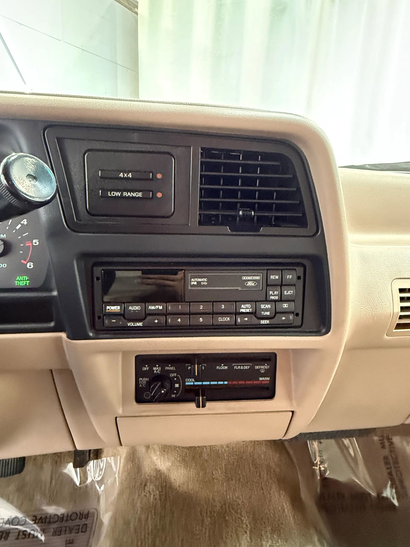Used 1994 Ford Explorer 4WD 4-Door image 36