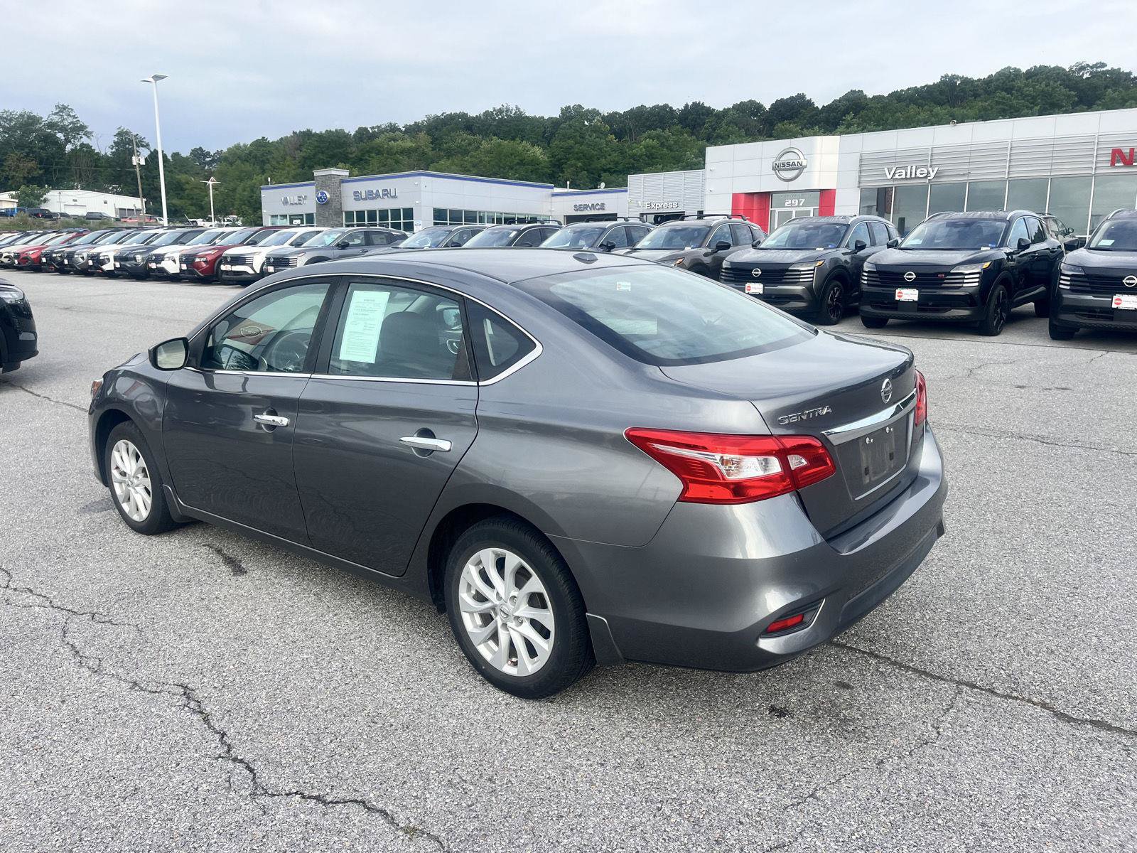 Used 2019 Nissan Sentra SV FWD image 5