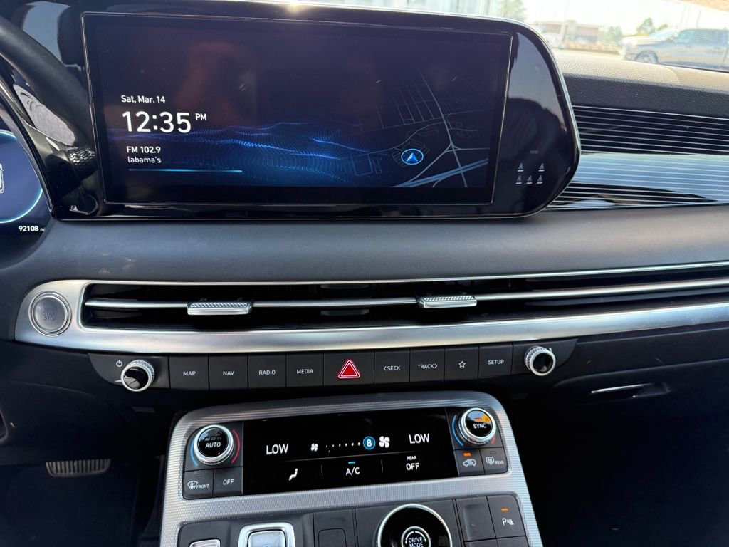 Used 2023 Hyundai Palisade Calligraphy image 18