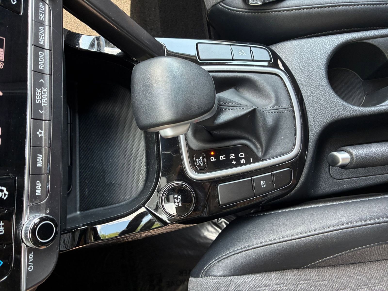 Used 2025 Kia Seltos S FWD image 43