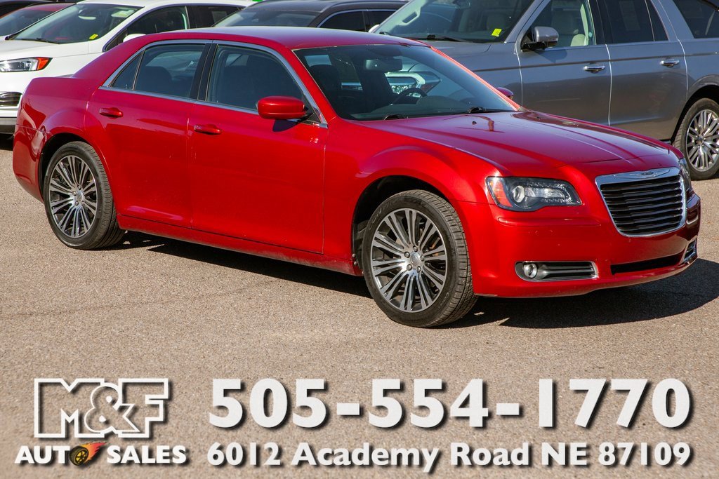 Used 2013 Chrysler 300 S image 1