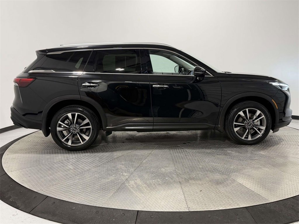 Used 2023 INFINITI QX60 Luxe w/ Cargo Package image 7