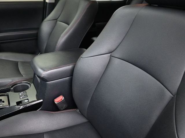 Used 2020 Toyota 4Runner Venture w/ Moonroof Package image 18