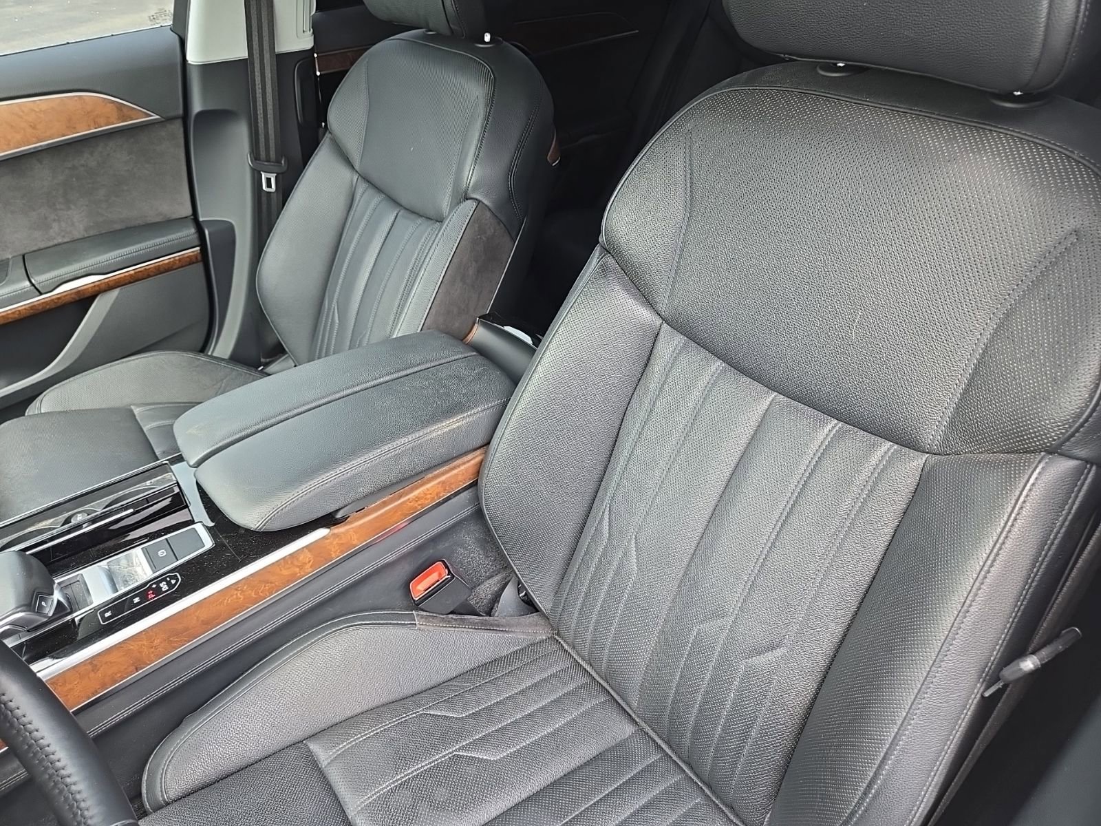 Used 2019 Audi A8 L 3.0T w/ Executive Package AWD/4WD image 14