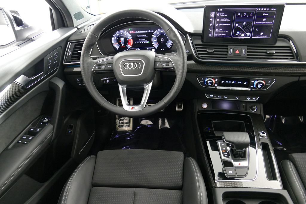 Used 2025 Audi SQ5 Premium Plus w/ Premium Plus Package image 7