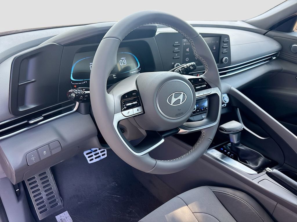 New 2025 Hyundai Elantra Sport image 9