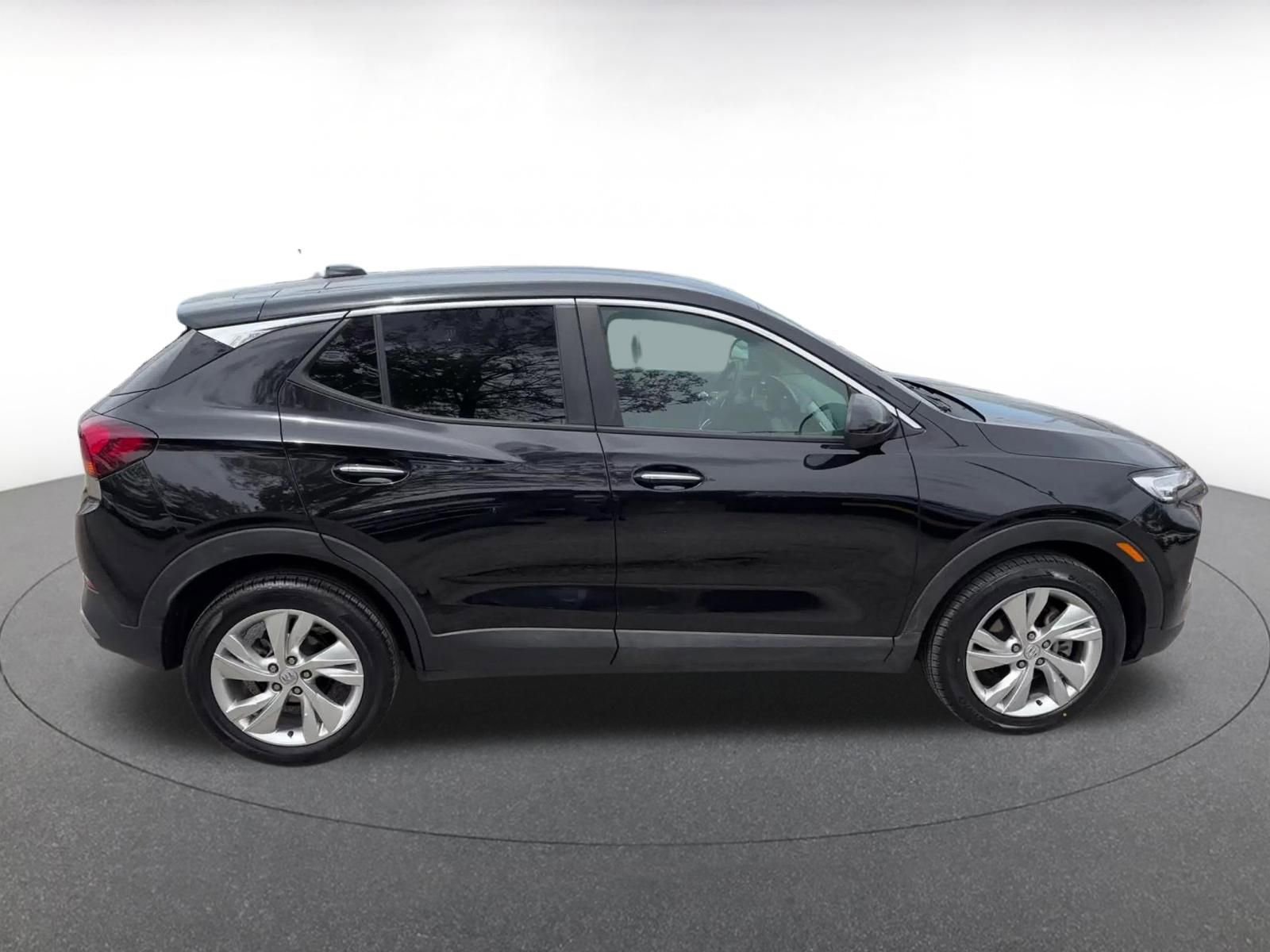 Used 2025 Buick Encore GX Preferred FWD image 16
