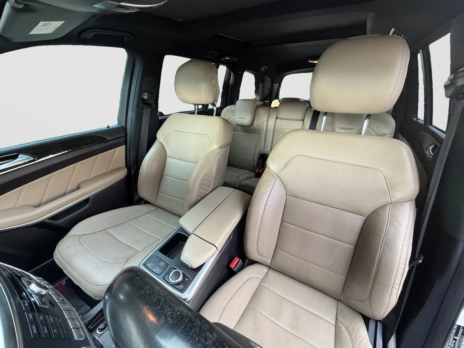Used 2016 Mercedes-Benz GL 550 4MATIC image 13