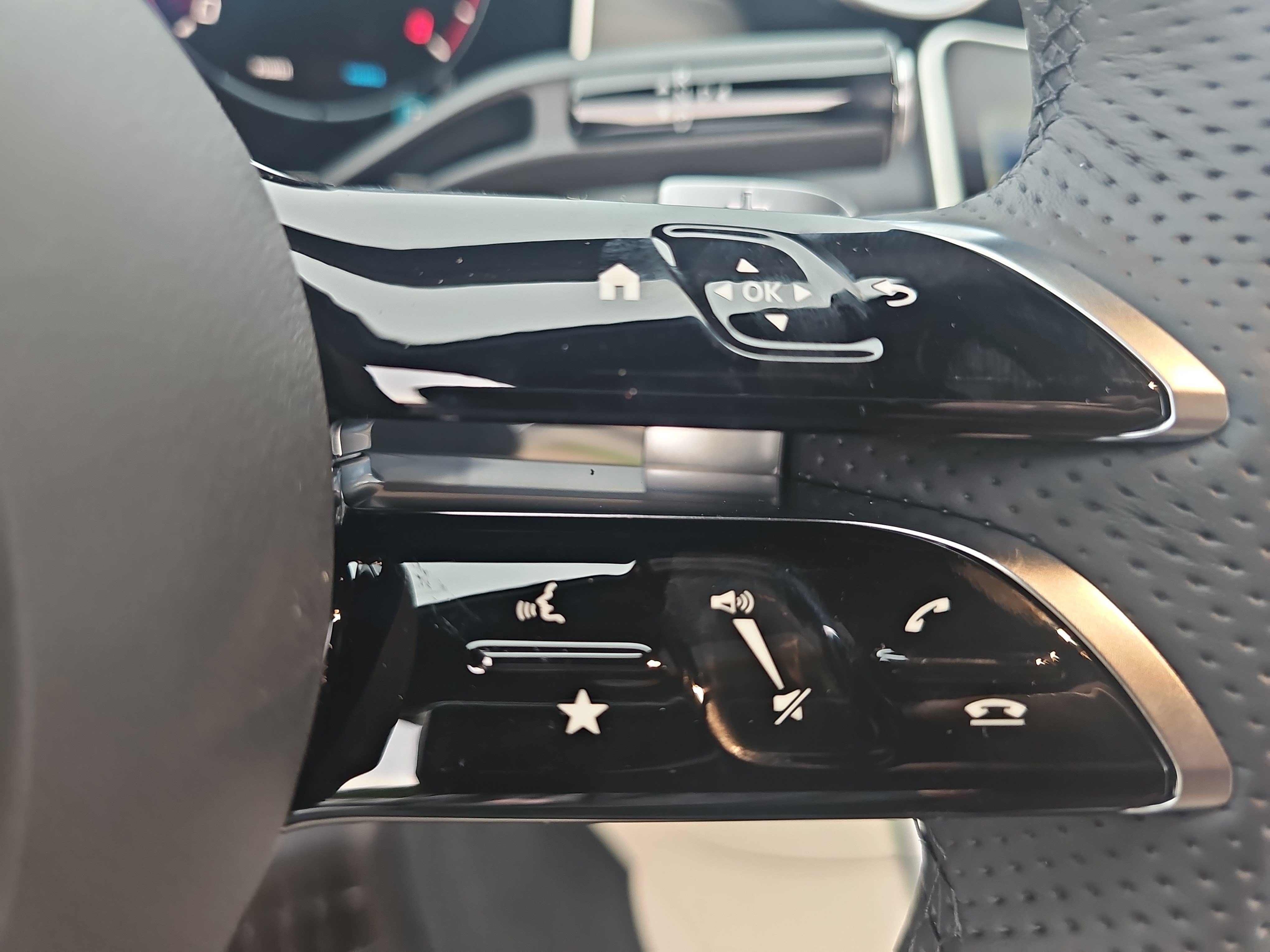 New 2027 Mercedes-Benz CLE 300 4MATIC Cabriolet image 17