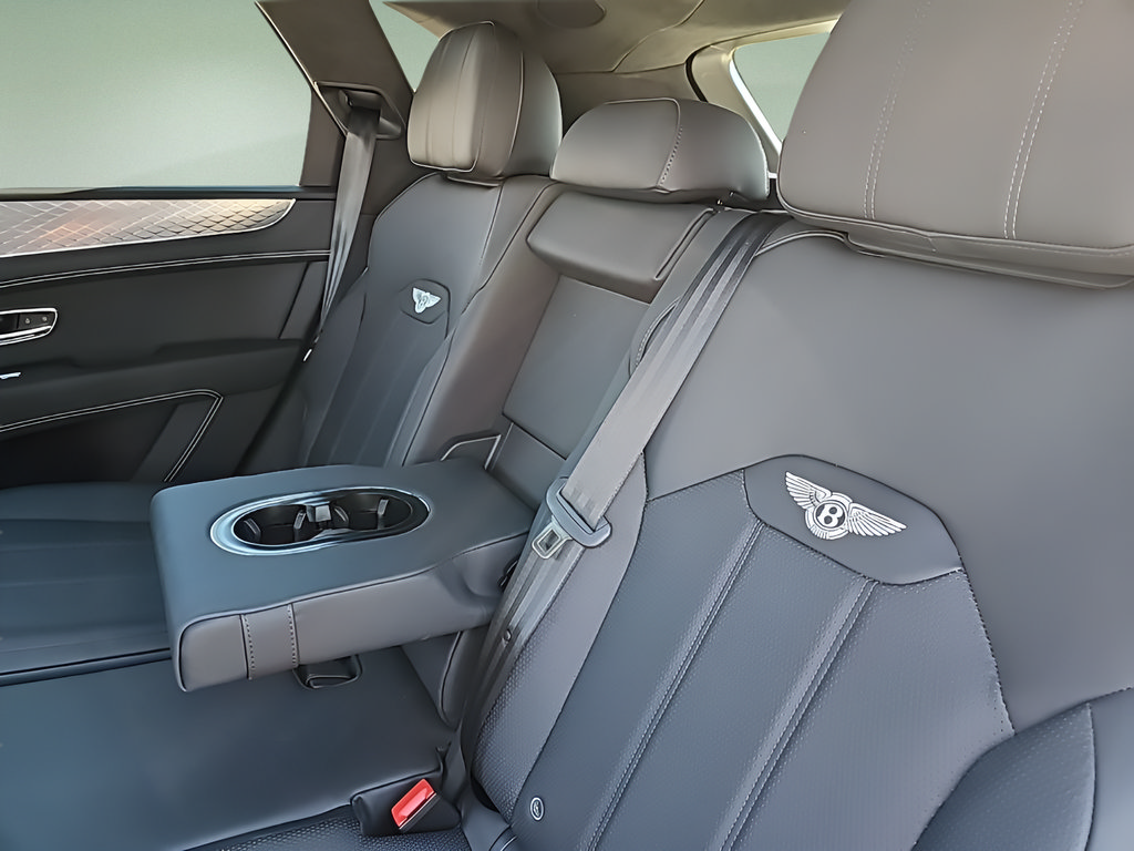 New 2024 Bentley Bentayga AWD/4WD image 29
