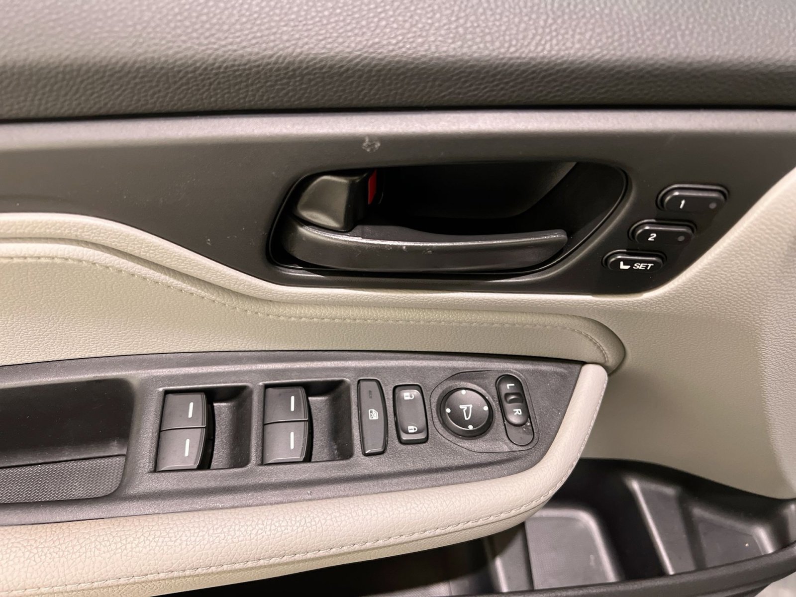 Used 2024 Honda Odyssey EX-L image 35
