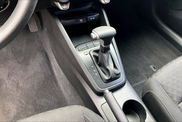 Used 2023 Kia Rio S FWD image 11