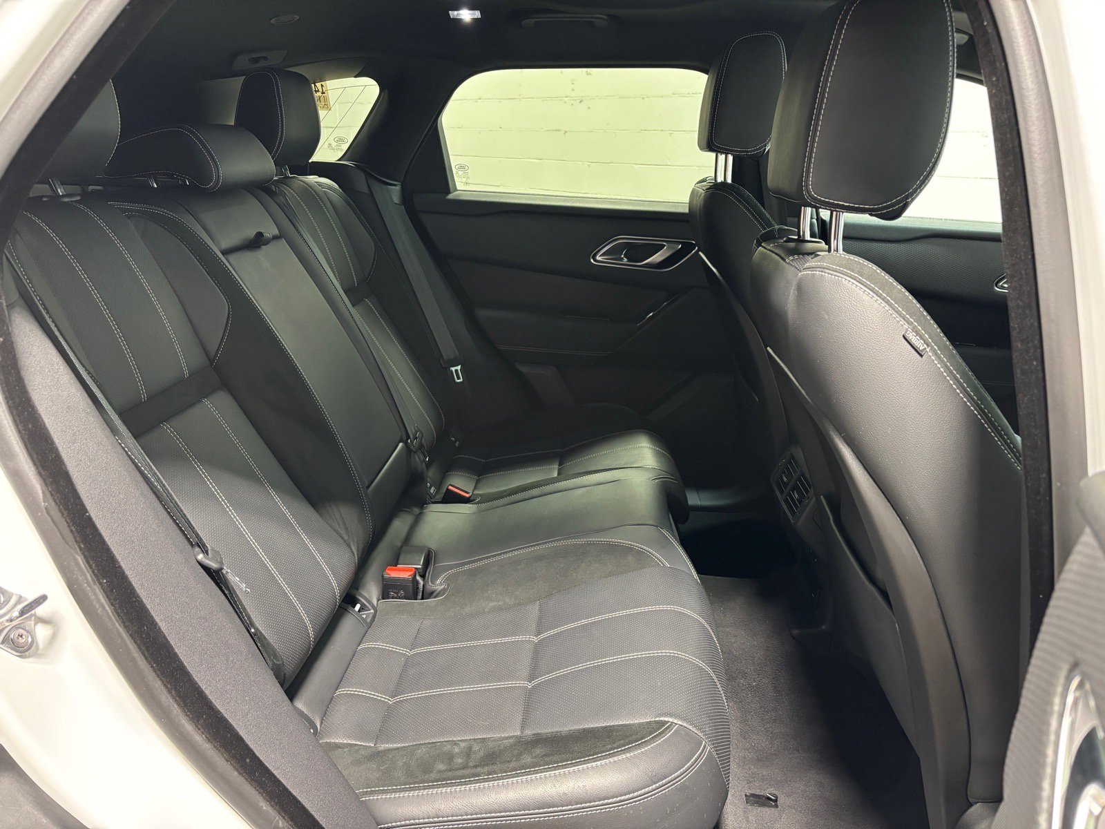 Used 2022 Land Rover Range Rover Velar R-Dynamic S AWD/4WD image 40