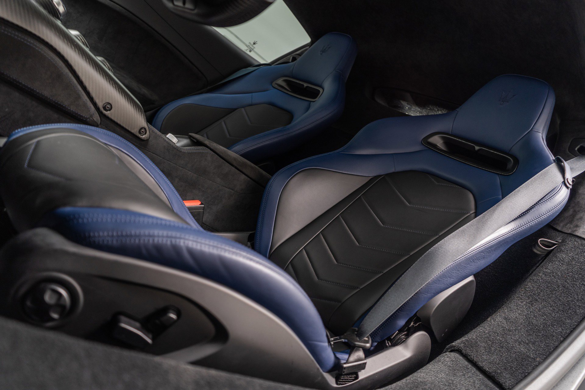 Used 2022 Maserati MC20 Coupe image 23