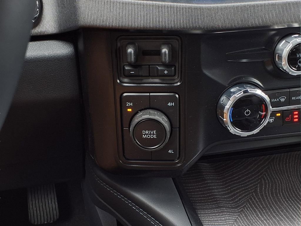 New 2025 Ford F450 Platinum image 10