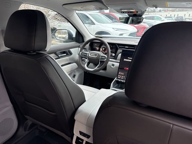 New 2026 GMC Terrain Denali w/ LPO, Floor Liner Package image 30