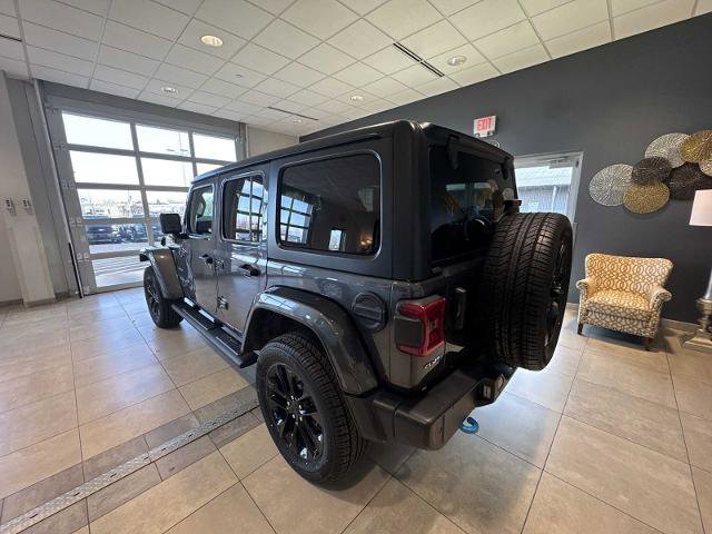 Used 2023 Jeep Wrangler Unlimited Sahara w/ Cold Weather Group image 5