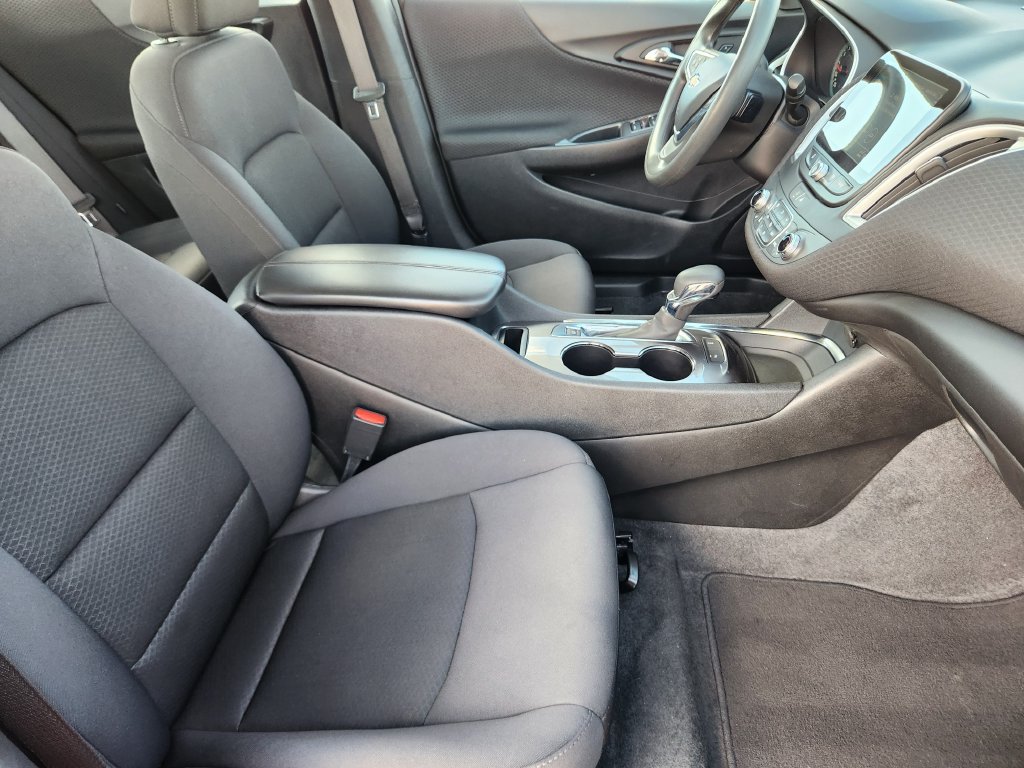 Used 2024 Chevrolet Malibu LT FWD image 19