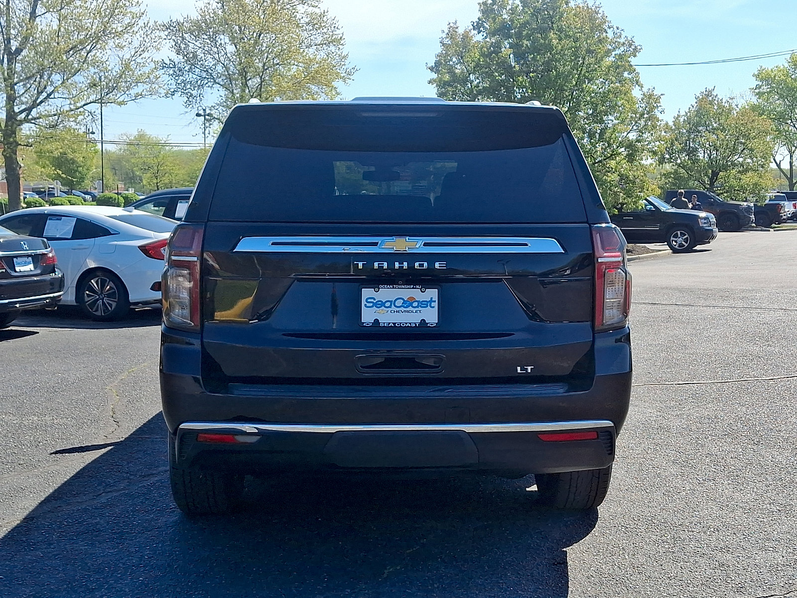 Certified 2022 Chevrolet Tahoe LT w/ LT Signature Package AWD/4WD image 6