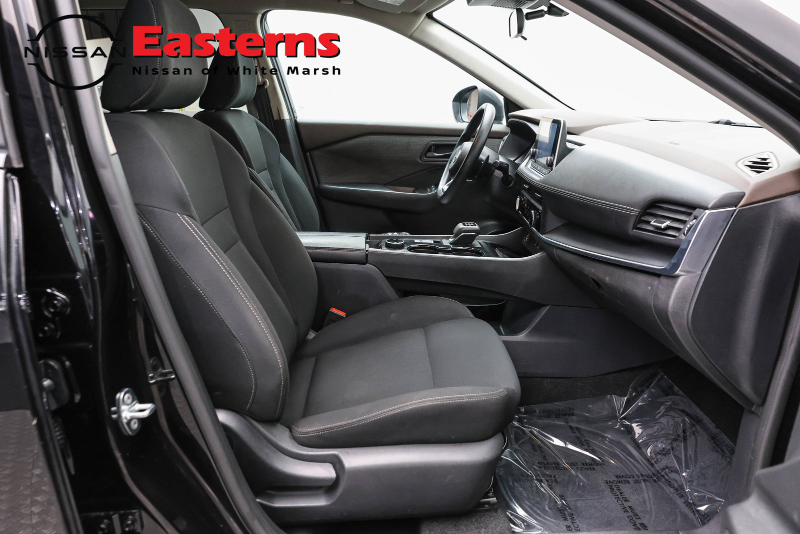Used 2023 Nissan Rogue S AWD/4WD image 24