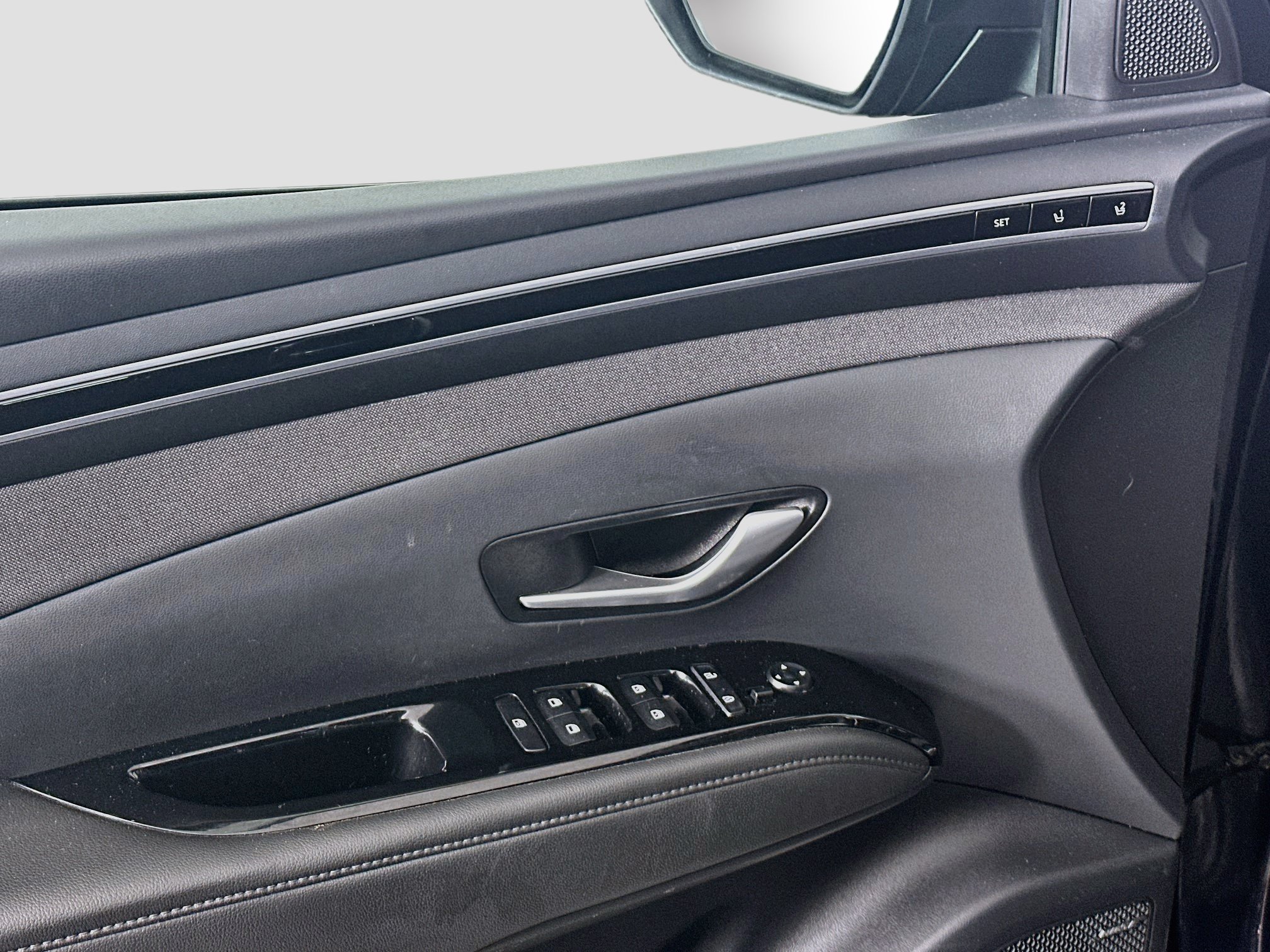 Used 2023 Hyundai Tucson Limited AWD/4WD image 15