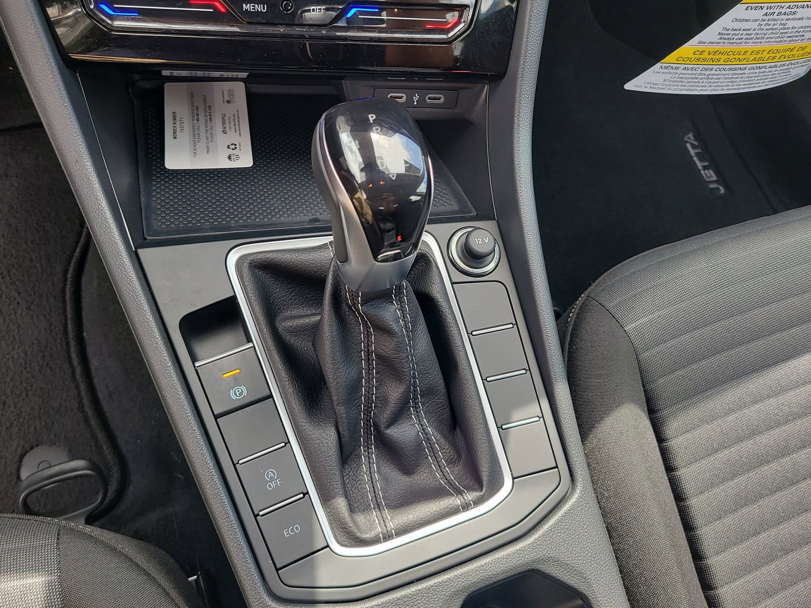 Certified 2025 Volkswagen Jetta S image 25