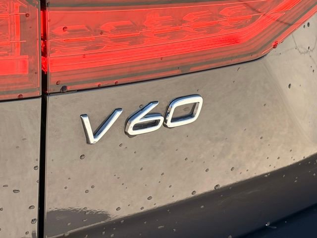 Used 2025 Volvo V60 B5 Cross Country Plus AWD/4WD image 9