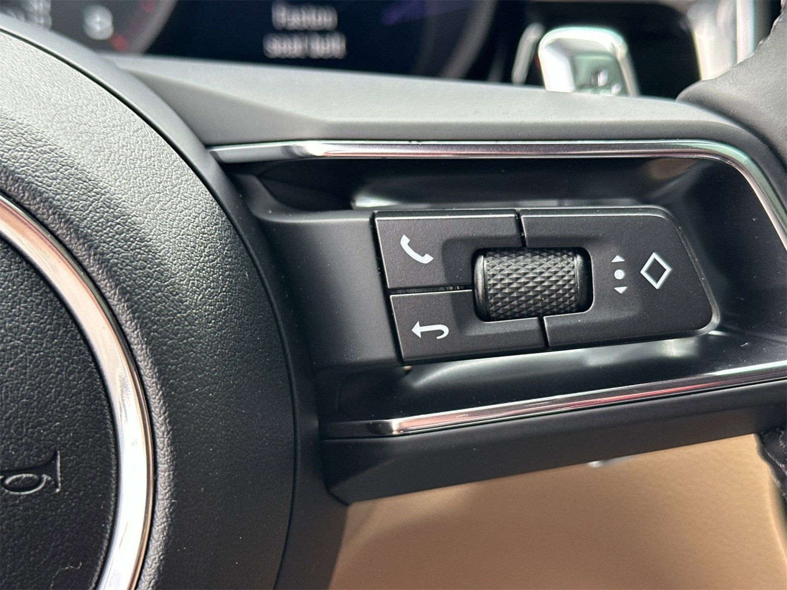 New 2026 Porsche Macan image 28