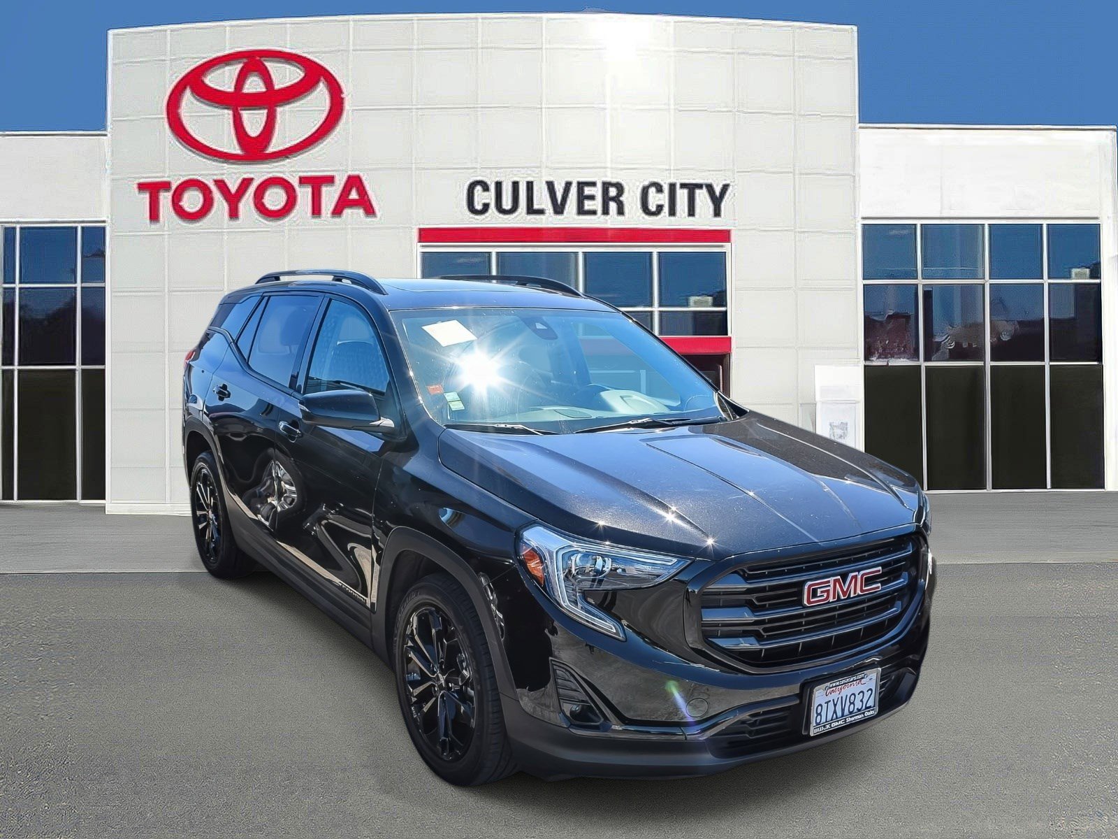 Used 2021 GMC Terrain SLT w/ Infotainment Package II