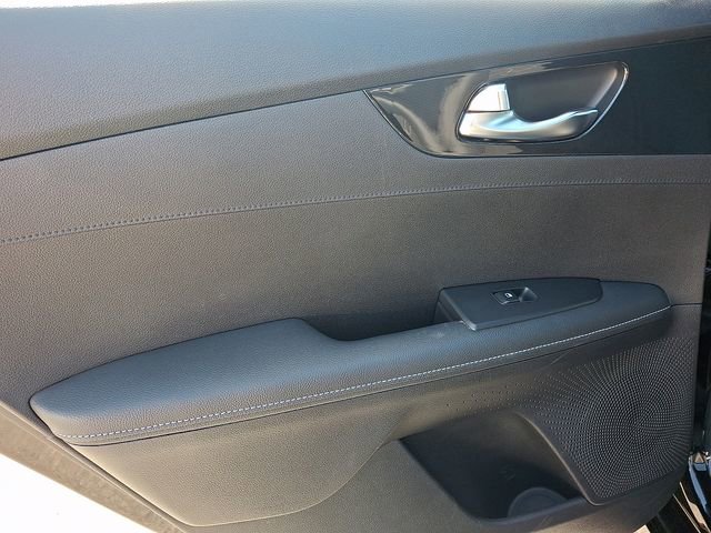 Used 2024 Kia Forte GT-Line image 12
