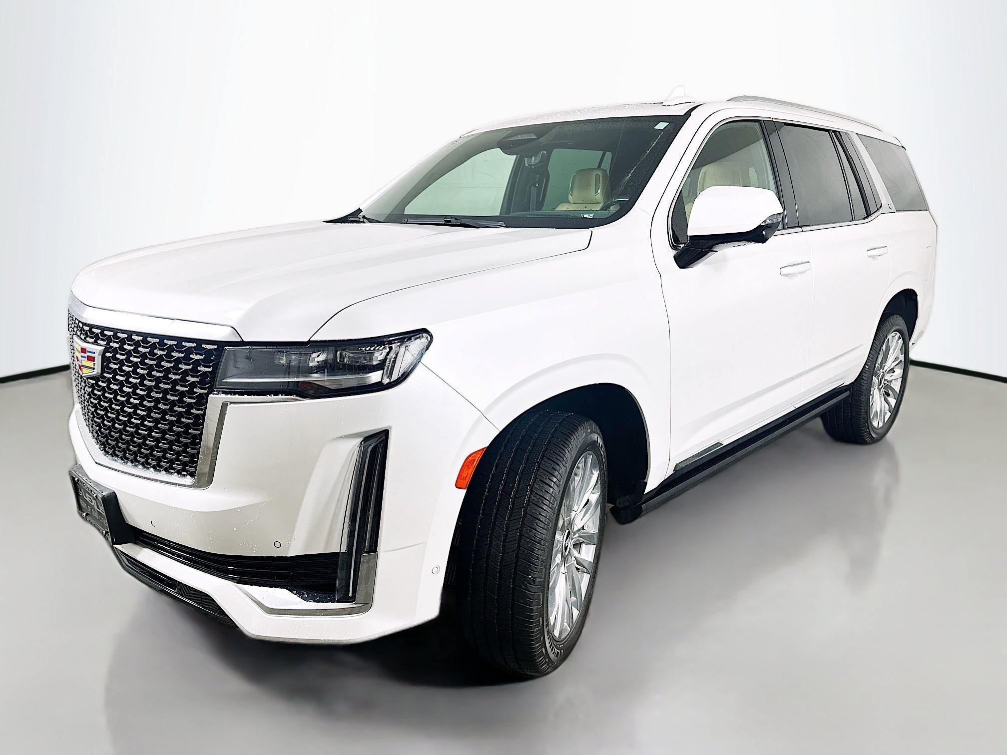 Used 2022 Cadillac Escalade Premium Luxury w/ Performance Package AWD/4WD image 3