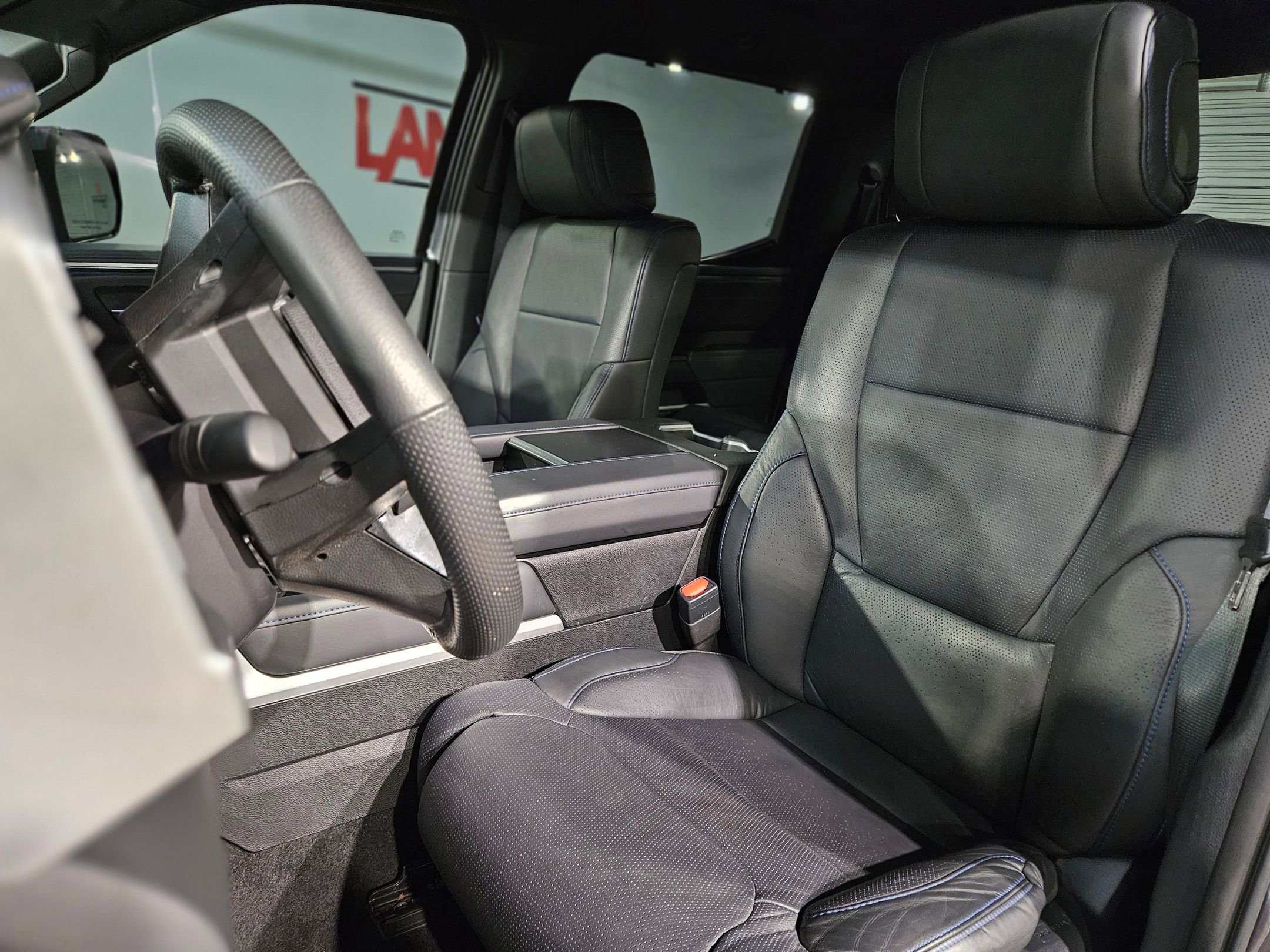 Used 2025 Toyota Tundra Platinum image 24