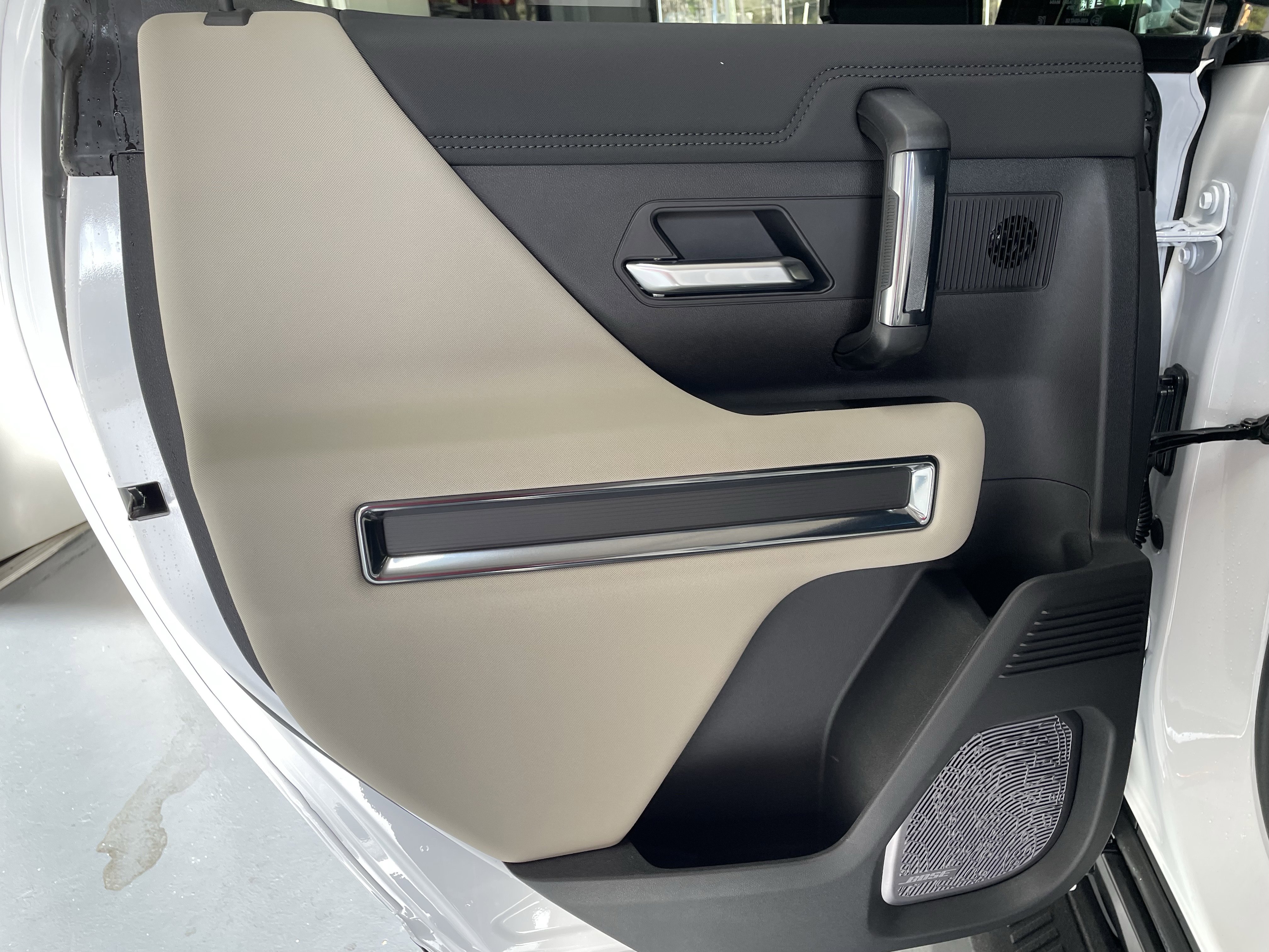 New 2026 GMC Hummer EV SUV AWD/4WD image 11
