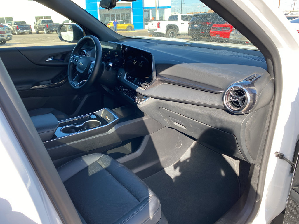 Used 2025 Chevrolet Equinox LT w/ Convenience Package II AWD/4WD image 11