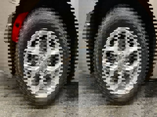 Used 2017 Chrysler Pacifica Touring-L w/ Tire & Wheel Group image 32