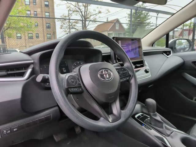 Used 2024 Toyota Corolla LE FWD image 23