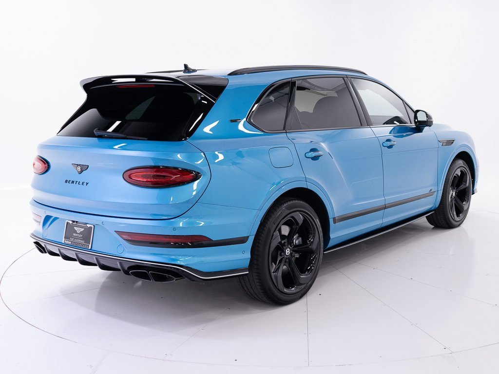 Used 2025 Bentley Bentayga image 5