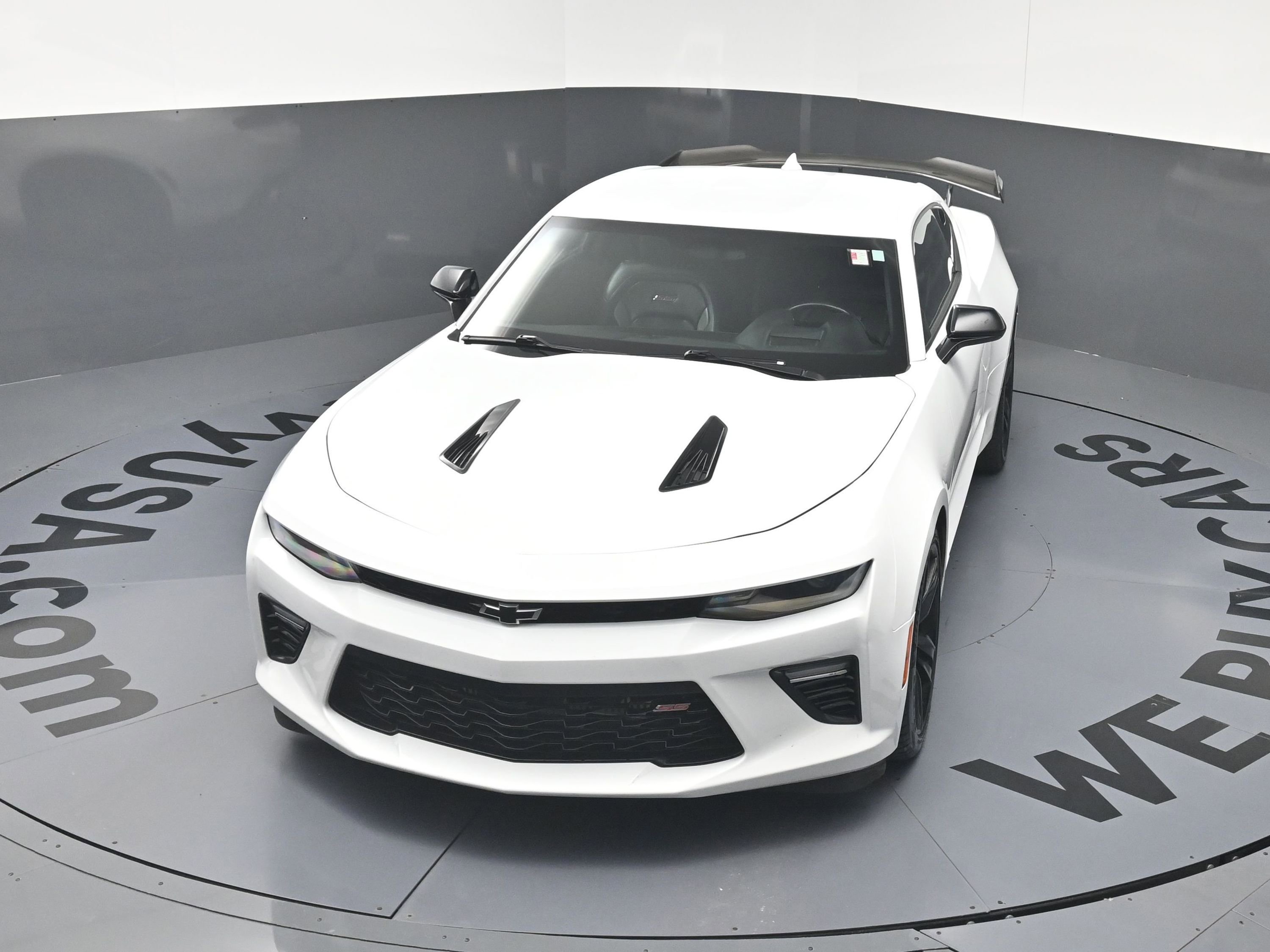 Used 2018 Chevrolet Camaro SS w/ Redline Edition RWD image 30