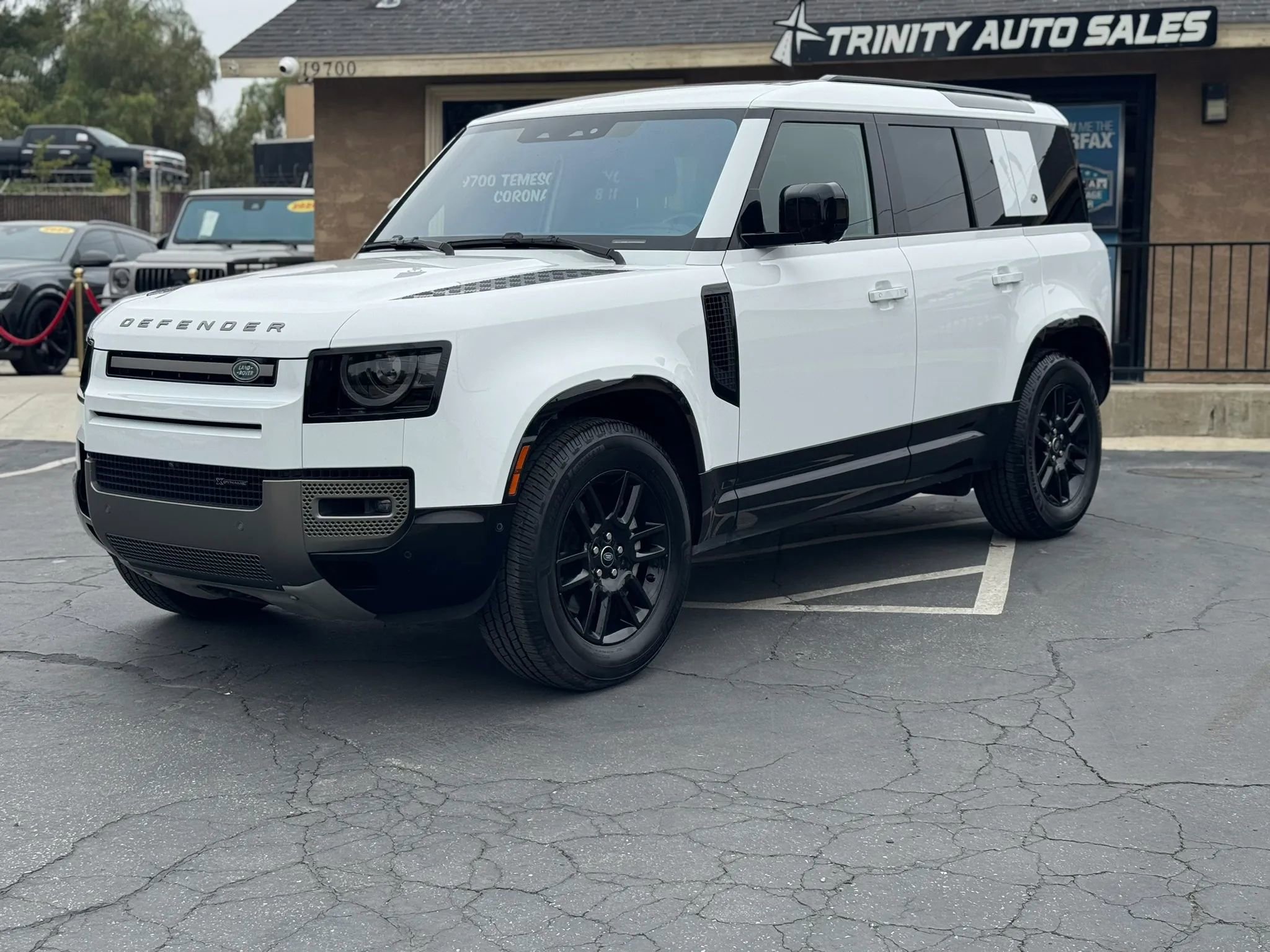 Used 2022 Land Rover Defender 110 X-Dynamic SE AWD/4WD image 1