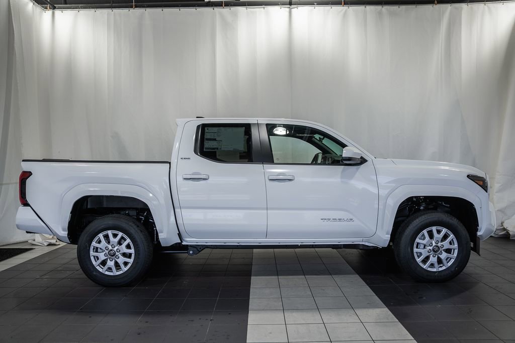 New 2026 Toyota Tacoma SR5 image 3