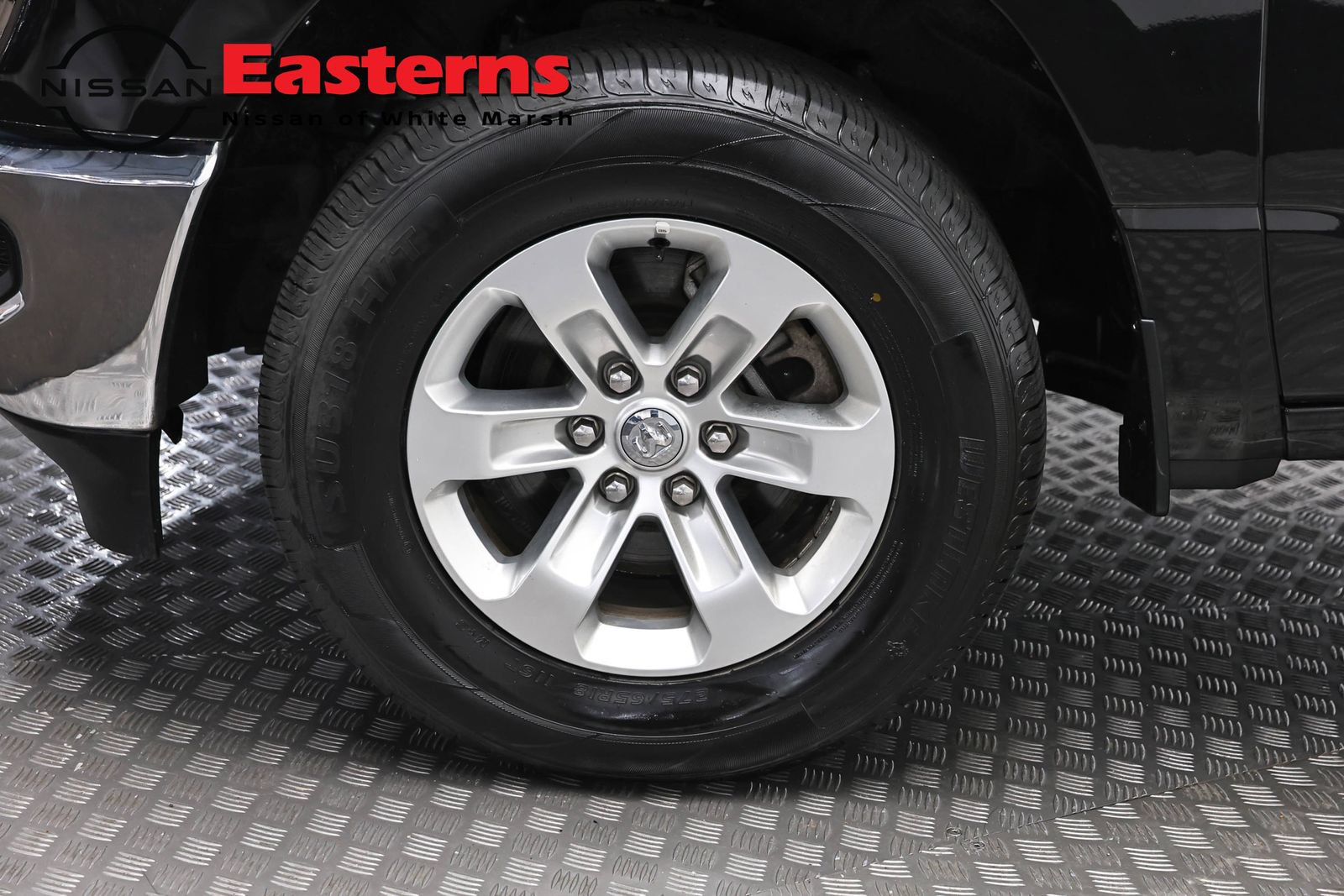 Used 2024 RAM 1500 Laramie RWD image 31